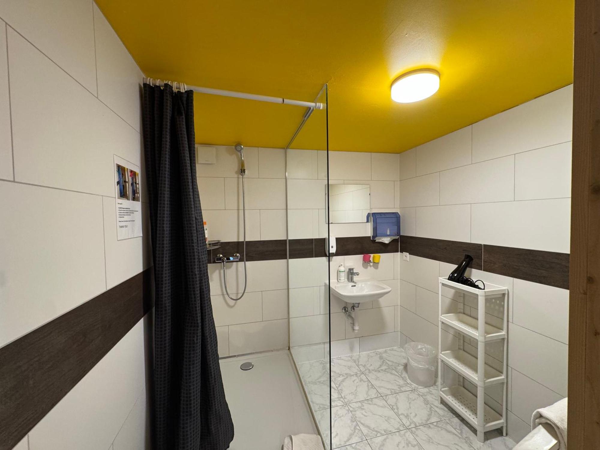 Downtown Family&Friends Apartment Interlaken Bagian luar foto